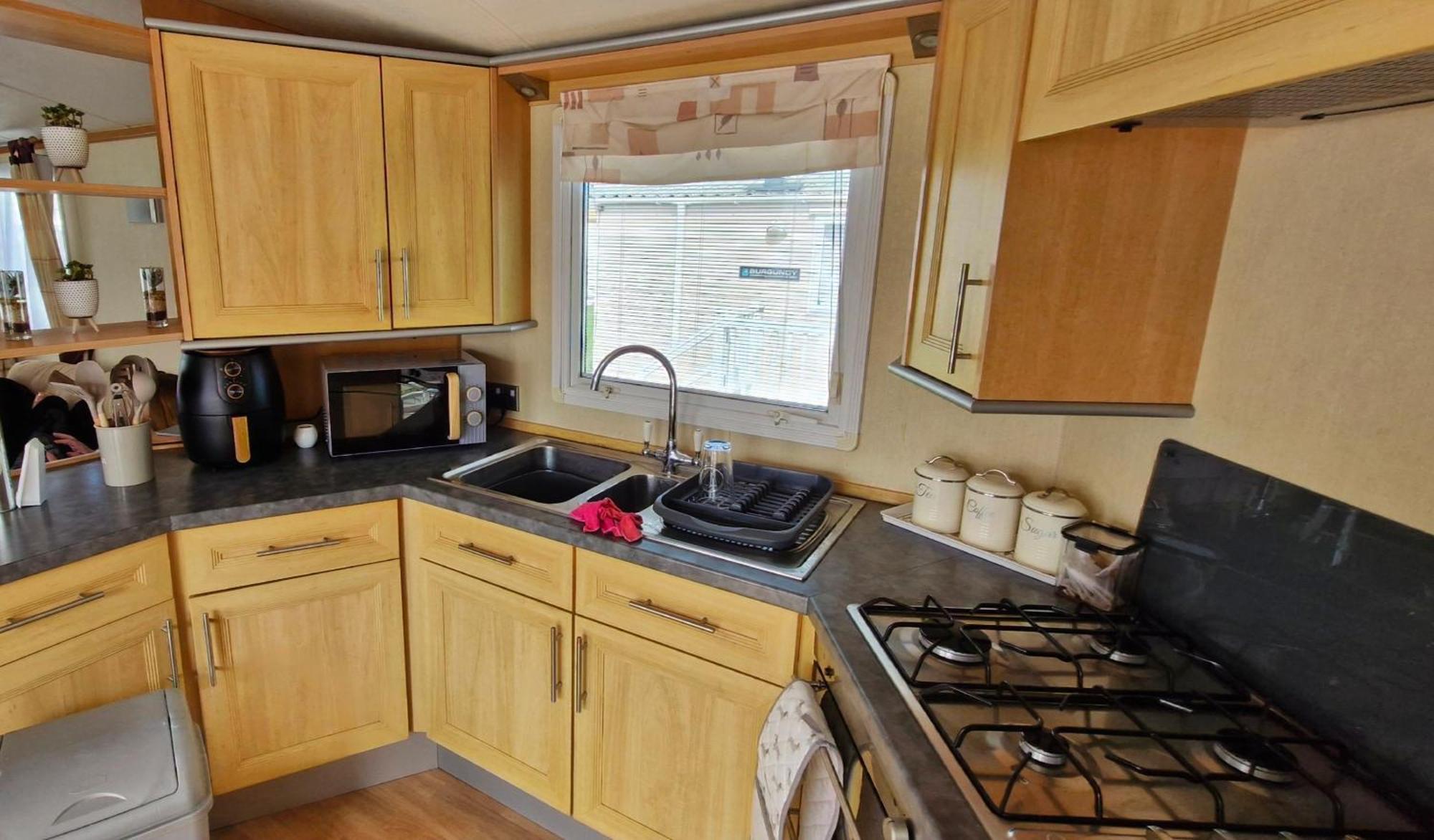 Mollies Den 6 Berth M5 Waterside Leisure Park 호텔 잉골드멜스 외부 사진